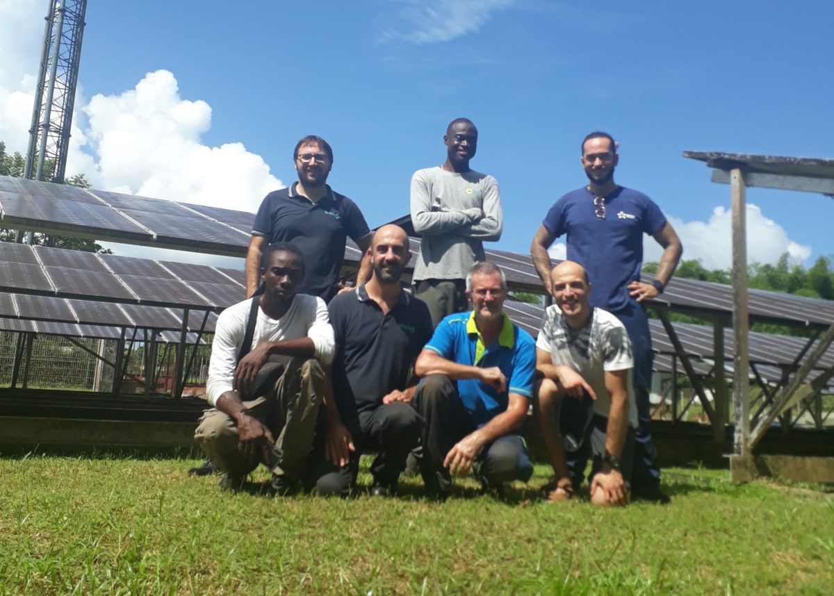Sirea fait évoluer la plus ancienne centrale solaire en site isolé de Guyane